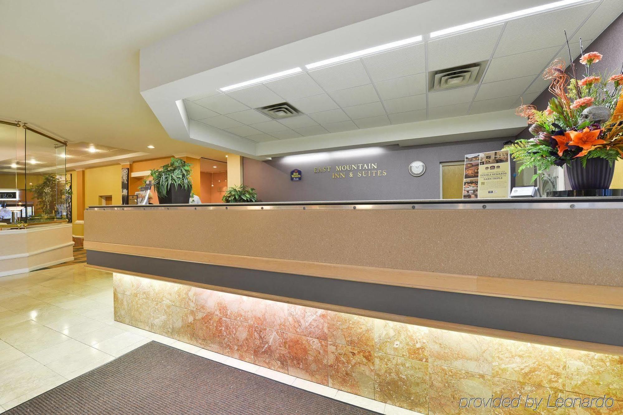 Holiday Inn Wilkes Barre - East Mountain, An Ihg Hotel Интерьер фото