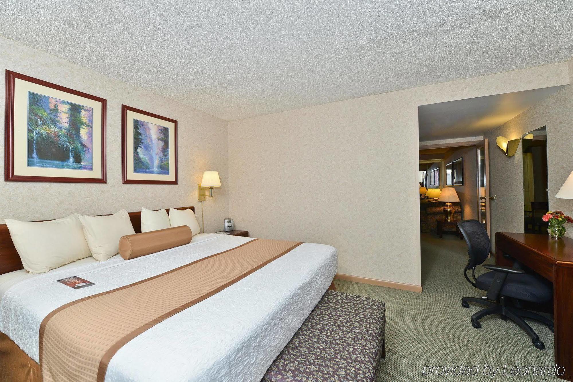 Holiday Inn Wilkes Barre - East Mountain By Ihg Экстерьер фото